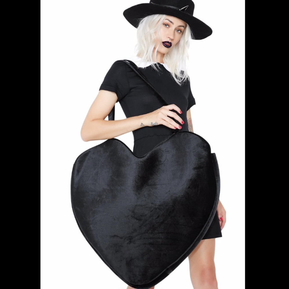 Big Black Heart Bag-NWOT